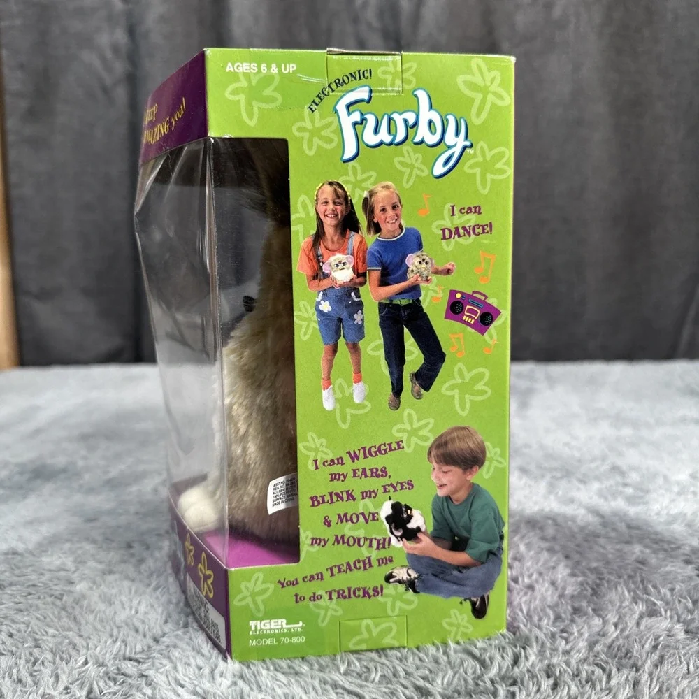 1998 Tiger Furby 70-800 Electronic Interactive Toy Tan And White With Blue Eyes